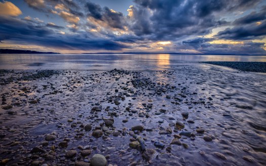 Ocean_Rocks_Stones_Clouds_Landscape_sky_beaches_reflection_ocean_sea_sunset_sunrise_1920x1200
